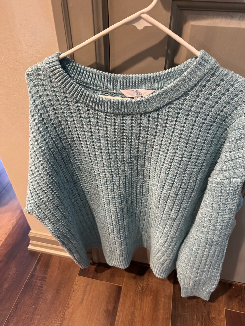 Time and Tru Women’s Light Blue Crew Neck Knit Sweater